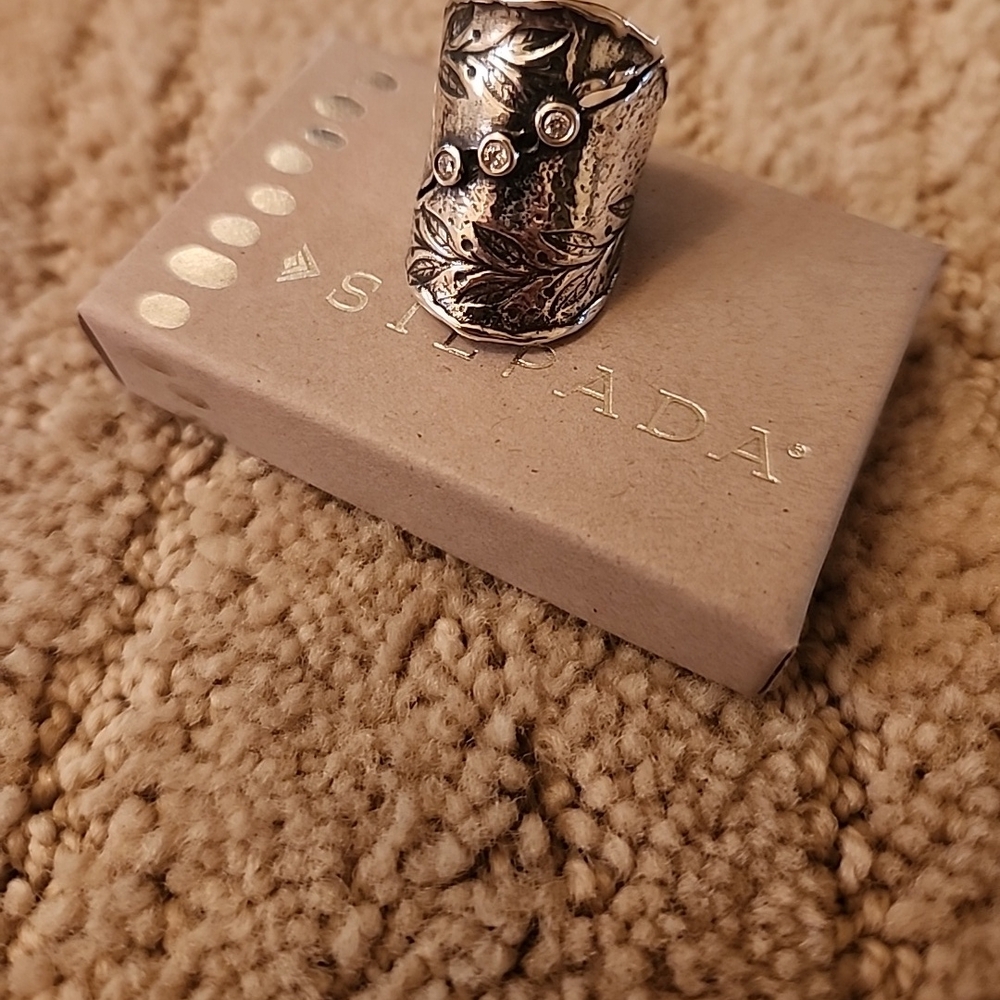 Silpada Silver Ring with Crystal Accents size 6 - Picture 4 of 4